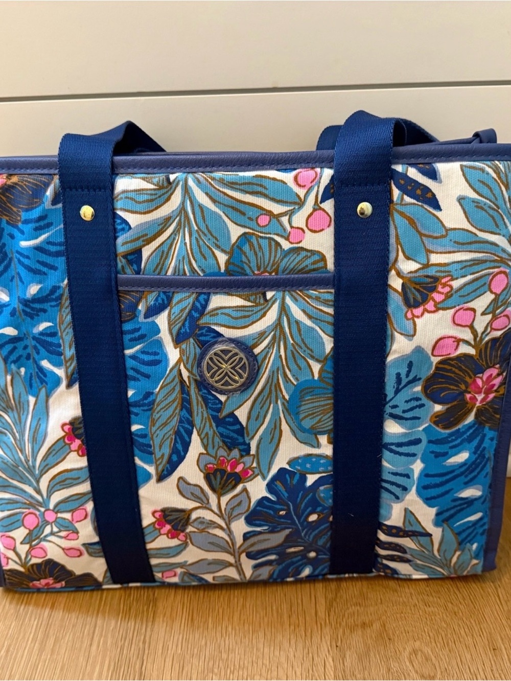 Lilly Pulitzer 3 Piece Set Best Fronds Forever Duffel Tote & Pouch EUC - Picture 13 of 16